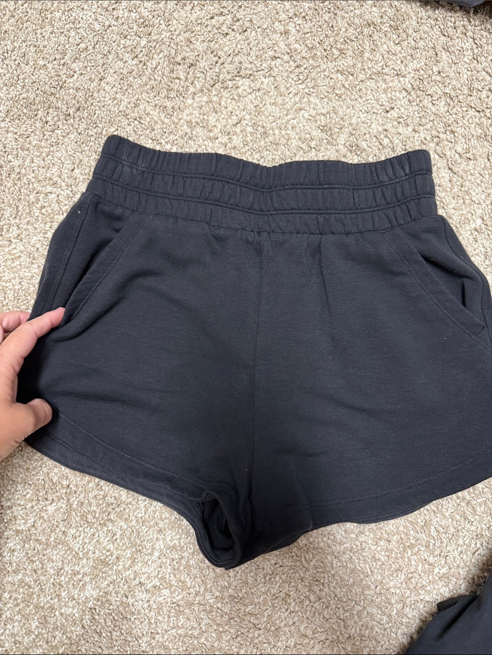 Girls Athleta and Zara shorts - Picture 3 of 4